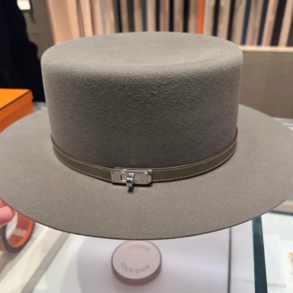 Hermes Hat Gray Silk Hat Hermès Pre-Owned Grey Hat | Grey | FARFETCH main image 3